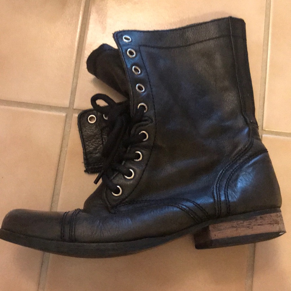 Steve Madden Black combat boots - Picture 2 of 3